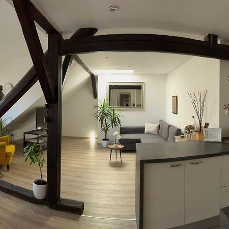 Vip Apartment In Old Town With Free Parking Братислава Екстер'єр фото